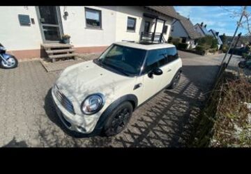 Mini ONE 263.000 km 1.900 &euro; Mittelbrunn 66851
