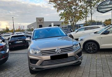 VW Touareg 94.000 km 32.599 &euro; Weisenheim am Berg 67273