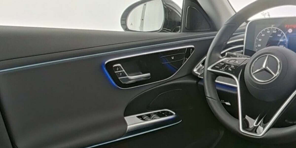 Mercedes-Benz E 220 T d Avantgarde*AHK* 8.139 km 49.800 &euro; Kaiserslautern 67657