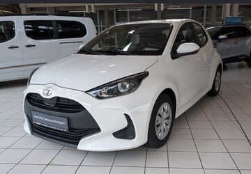 Toyota Yaris 10.079 km 23.490 &euro; Kaiserslautern 67661
