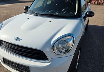 Mini ONE 150.000 km 7.900 &euro; CLAUSEN 66978