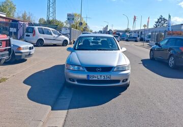 Opel Vectra 181.000 km 1.500 &euro; Neustadt/Wstr. 67433