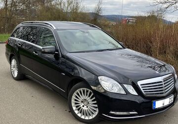 Mercedes-Benz E 220 229.000 km 9.900 &euro; Münchweiler an der Alsenz 67728