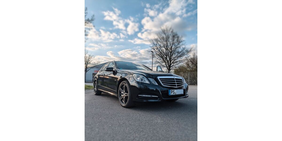 Mercedes-Benz 220 216.040 km 10.800 &euro; Pirmasens 66953