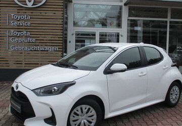 Toyota Yaris 9.200 km 23.490 &euro; Kaiserslautern 67661