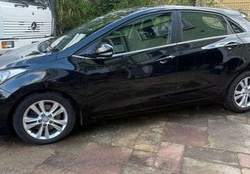 Hyundai i30 208.300 km 4.800 &euro; Kaiserslautern 67659