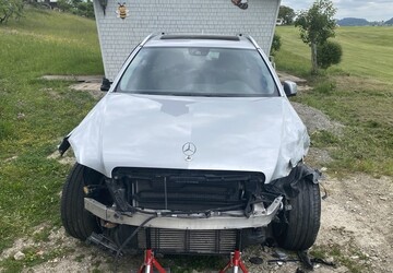 Mercedes-Benz E 250 181.500 km 2.590 &euro; Lindenberg 67473