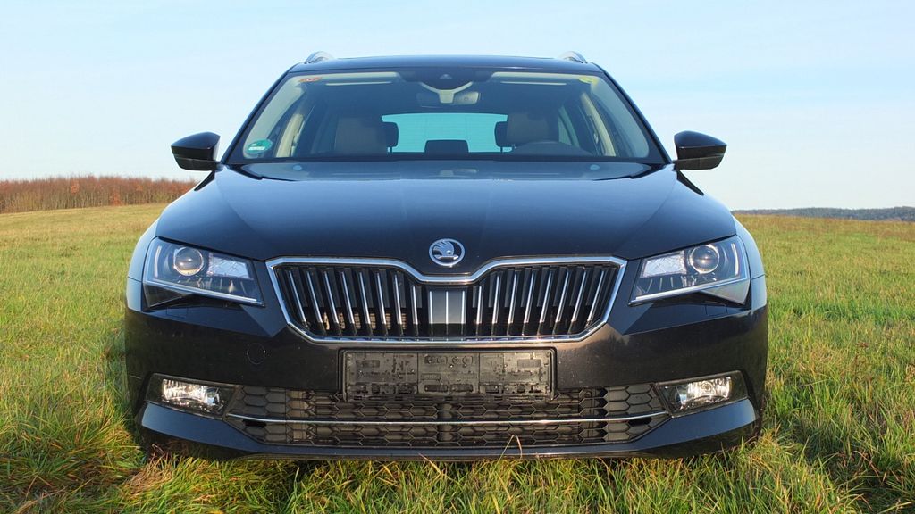 Skoda Superb 158.000 km 14.390 &euro; Katzweiler 67734