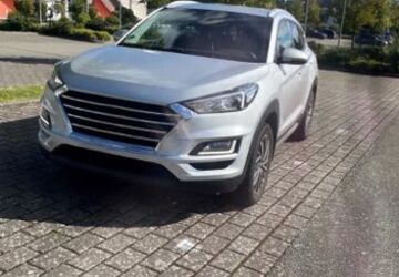 Hyundai TUCSON 57.000 km 17.000 &euro; Pirmasens 66953