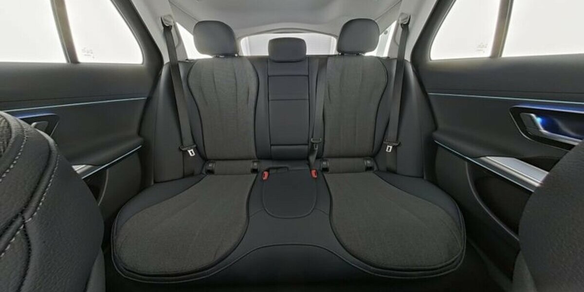 Mercedes-Benz E 220 T d Avantgarde*AHK* 8.139 km 49.800 &euro; Kaiserslautern 67657