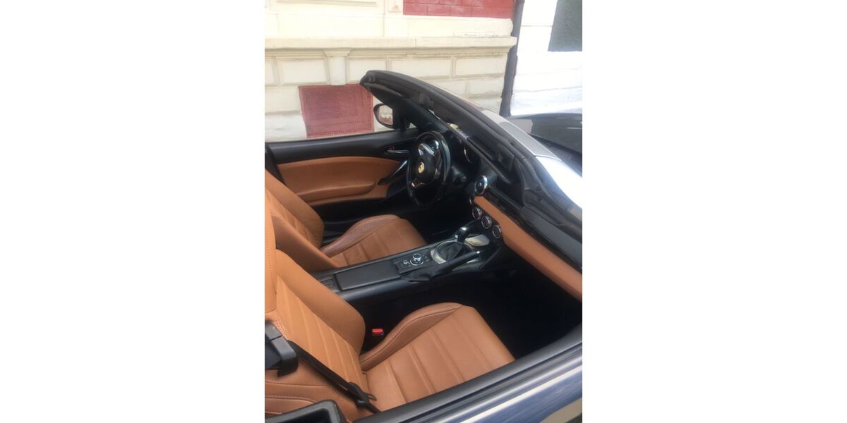 Fiat 124 Spider 27.500 km 19.900 &euro; Kaiserslautern 67663