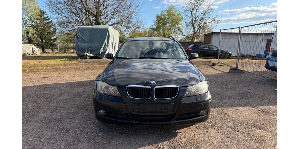 BMW 320 212.000 km 4.950 &euro; Neustadt 67433