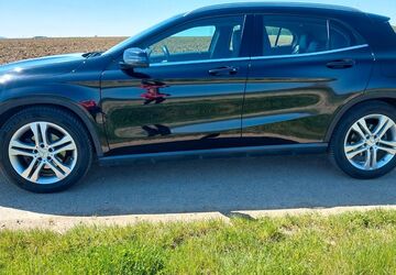 Mercedes-Benz GLA 200 100.000 km 13.600 &euro; Reiffelbach 67829