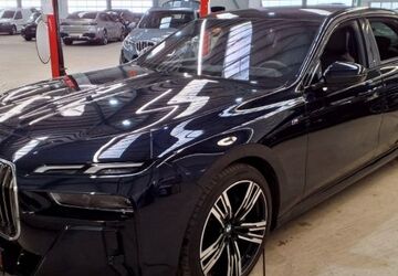 BMW 740 18.700 km 93.375 &euro; Pirmasens 66954