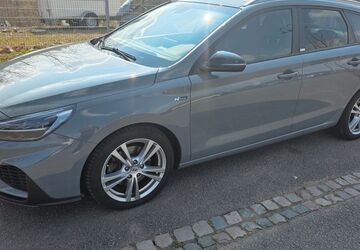 Hyundai i30 98.000 km 16.500 &euro; Linden 66851